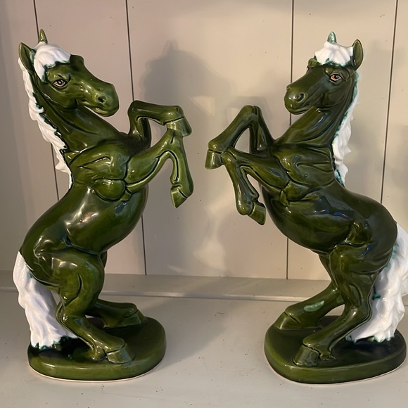 Mid-Century Drip Glazed Dark Green Pair Horses
White Mane and tail - Picture 6 of 9